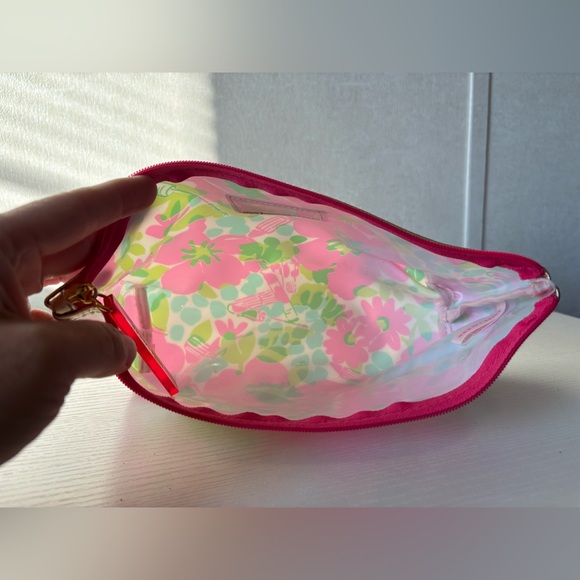 Lilly Pulitzer | Estee Lauder Pink and Green Floral Cosmetic Bag - Picture 4 of 4